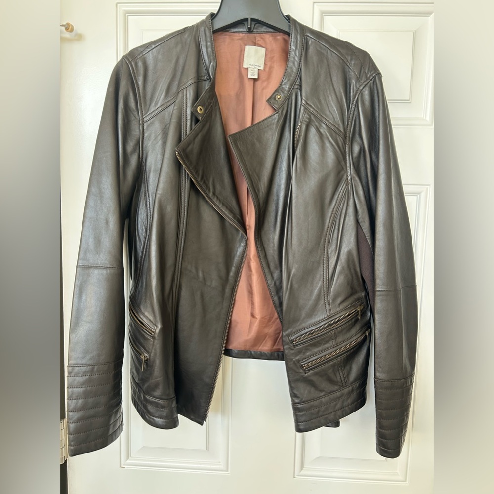 Halogen size 20 leather jacket- true to size and consistent through arms & body
